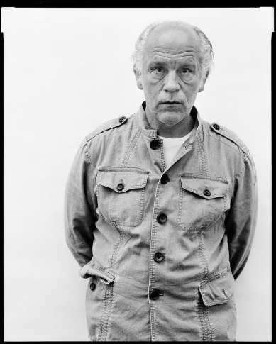 DARK_ROOM_RED_LIGHT_Oliver Abraham_malkovich.jpg