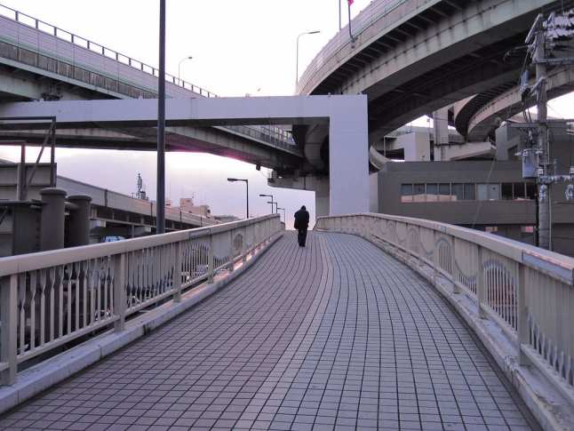 Raeume_Halle Zollstock2.jpg