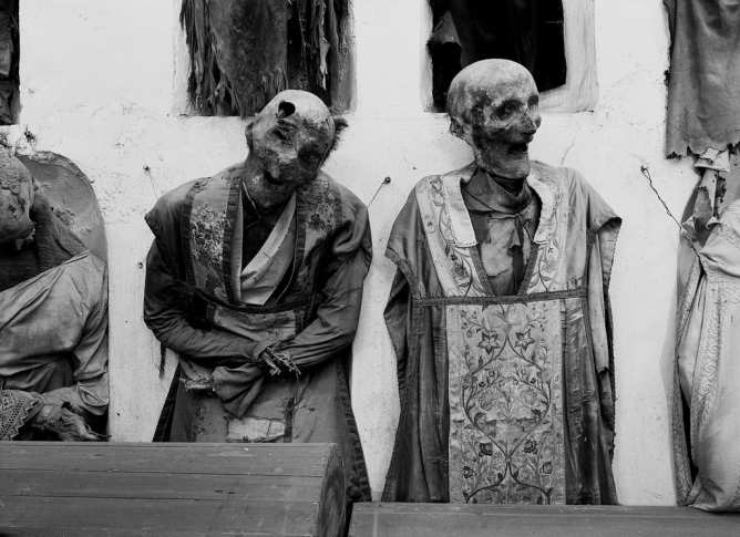 Catacombe dei Cappuccini Palermo 1997_schaelpic photokunstbar 10 .jpg