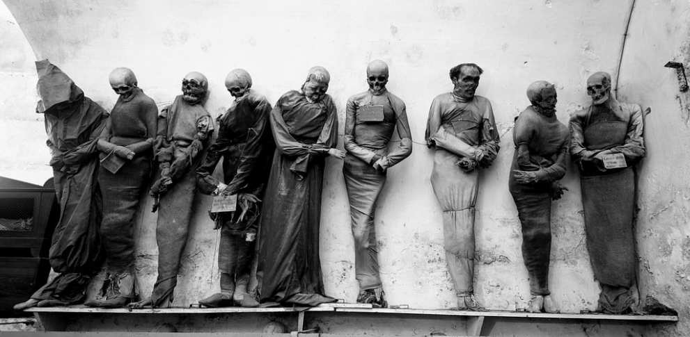 Catacombe dei Cappuccini Palermo 1997_schaelpic photokunstbar 09 .jpg